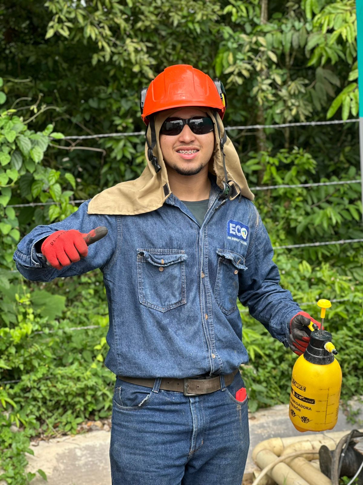 Técnico preparado para trabajo de campo